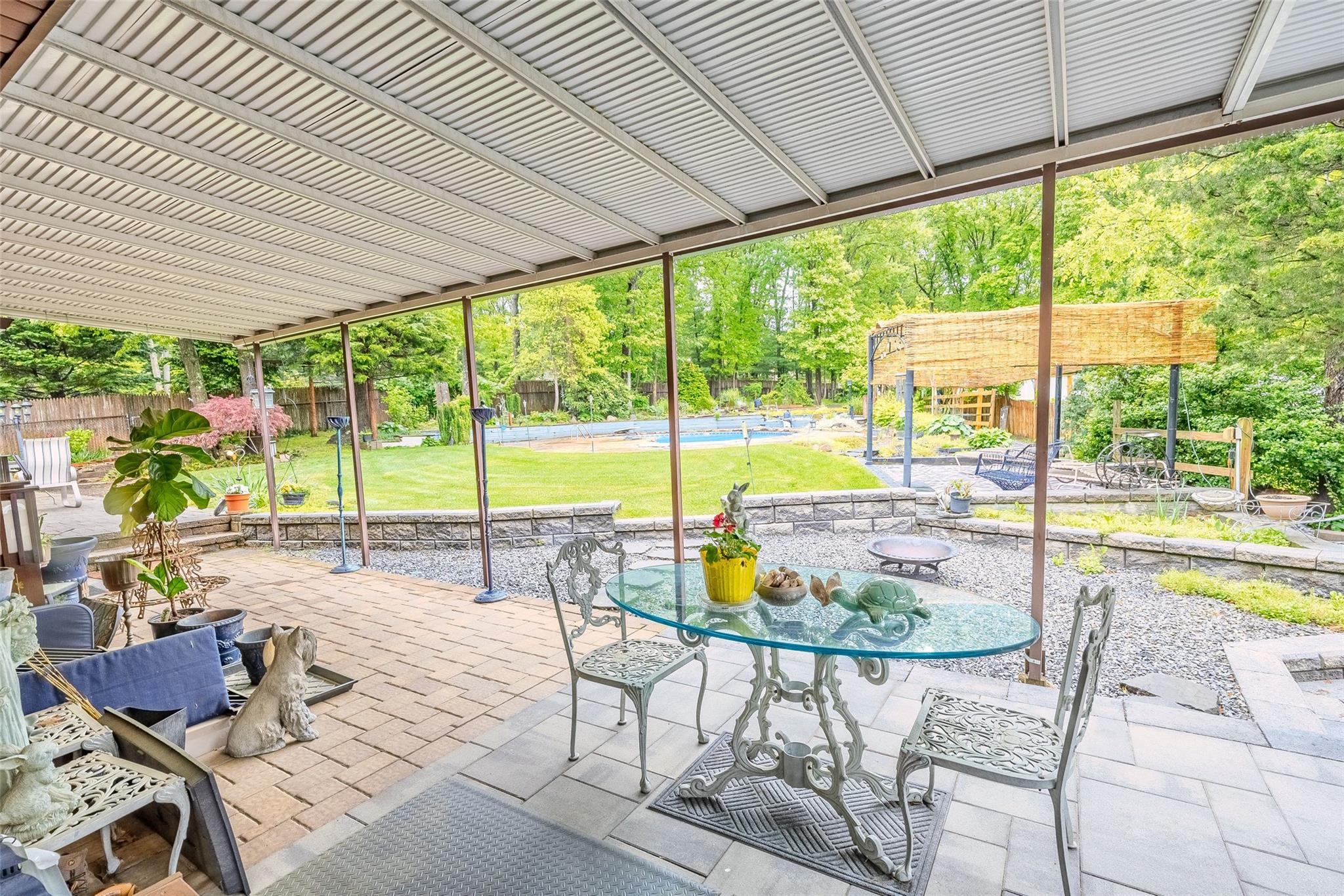 Single Family Broadview  Suffolk County, NY 11725, MLS-868083-9