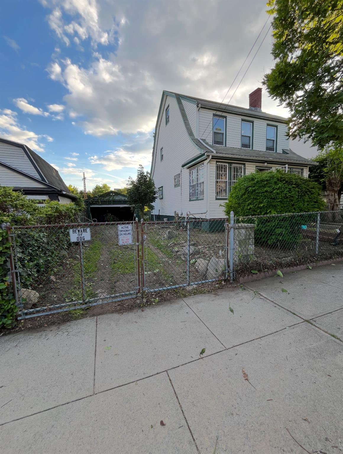 Single Family Haspel  Queens, NY 11373, MLS-868108-3