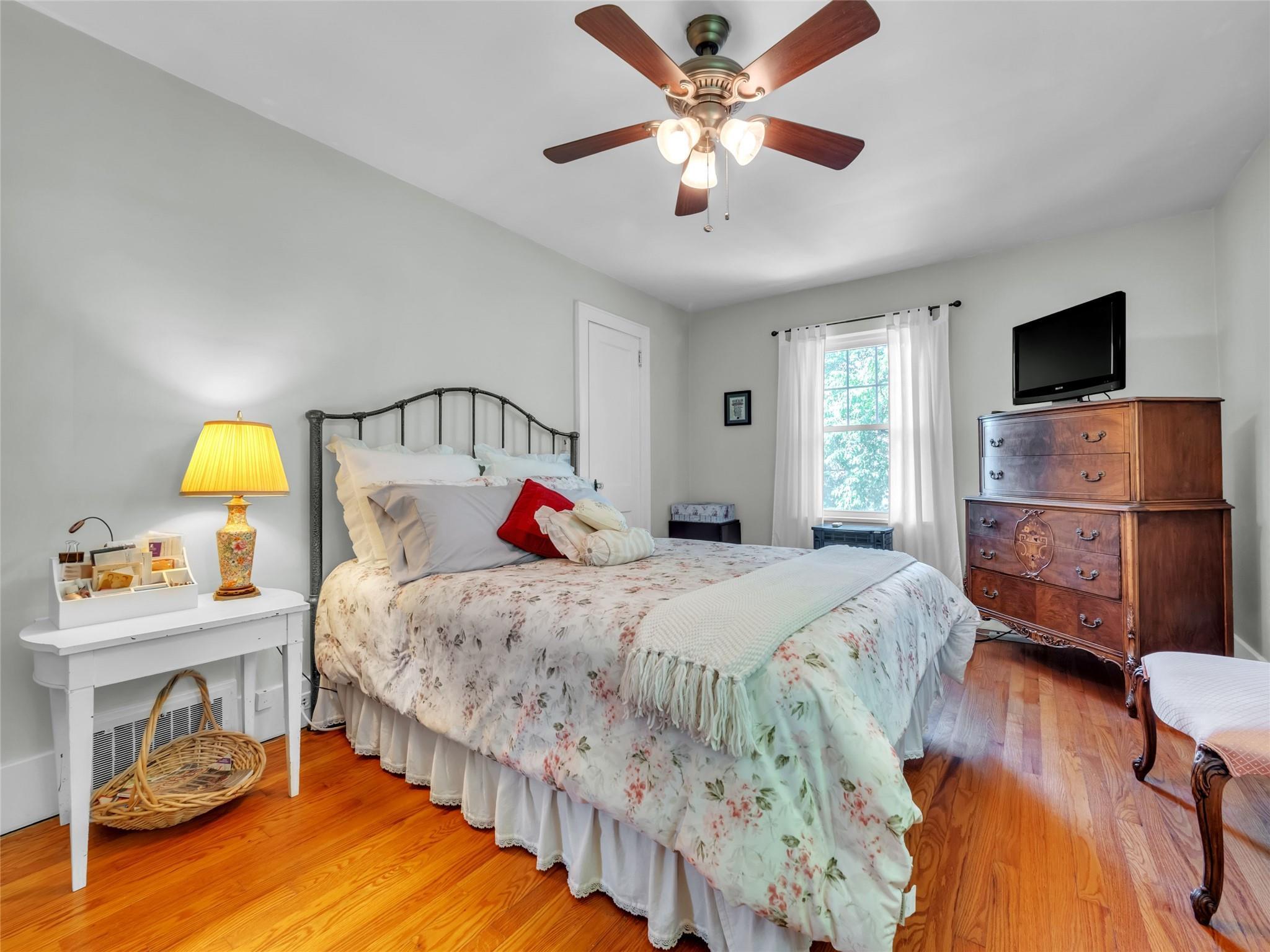 Single Family Tusten  Orange County, NY 10924, MLS-868116-13