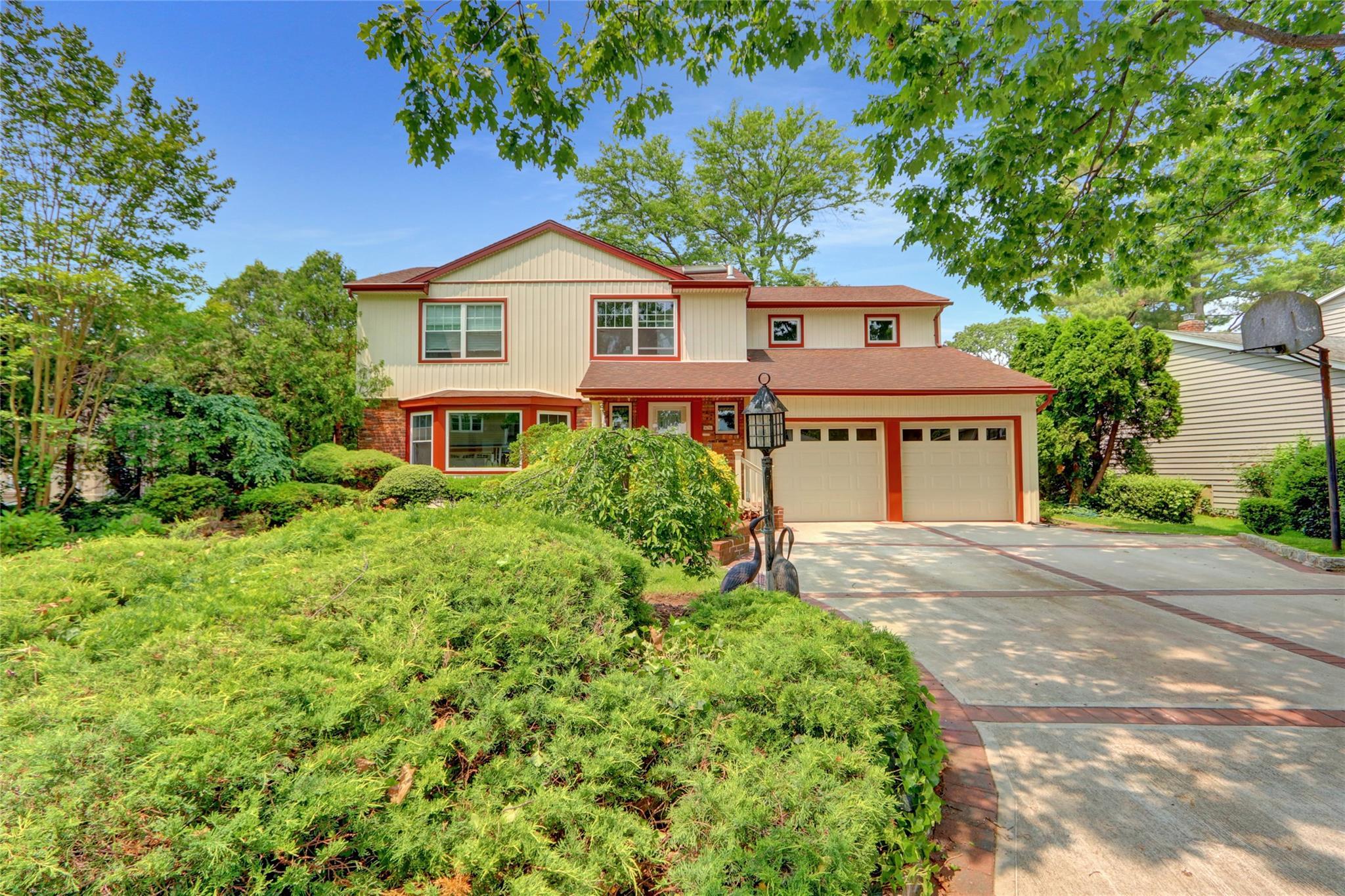 Single Family Country Village  Nassau County, NY 11040, MLS-868121-3