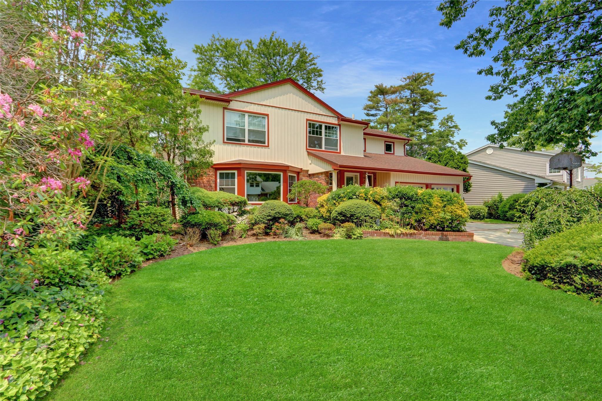 Single Family Country Village  Nassau County, NY 11040, MLS-868121-4