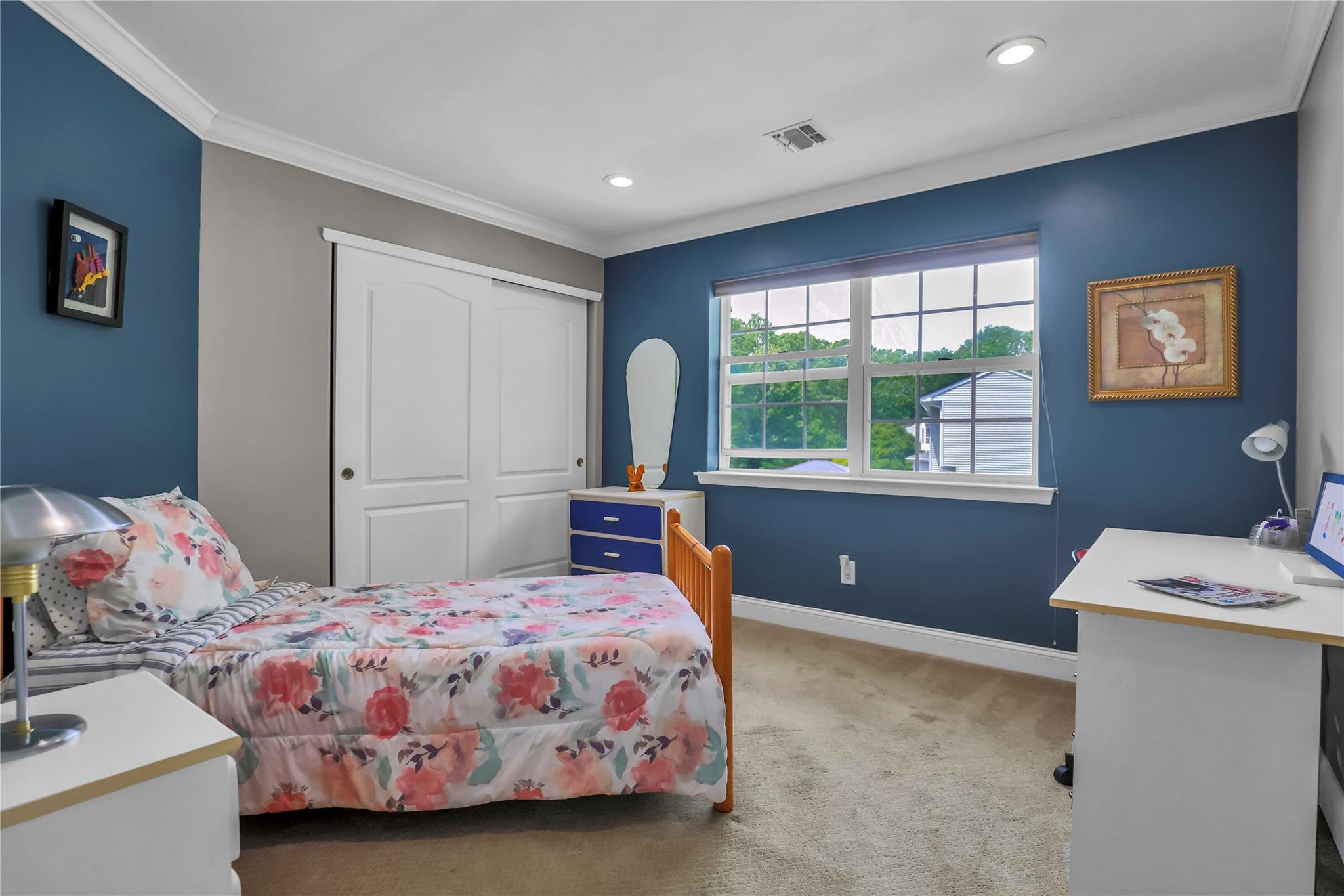 Single Family Wisteria  Suffolk County, NY 11755, MLS-868134-31