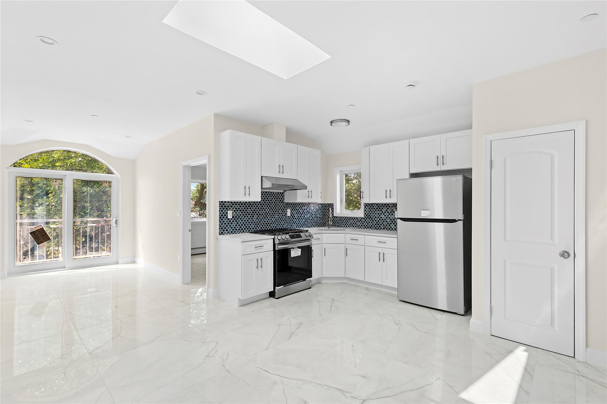 Single Family 49  Queens, NY 11368, MLS-868136-16