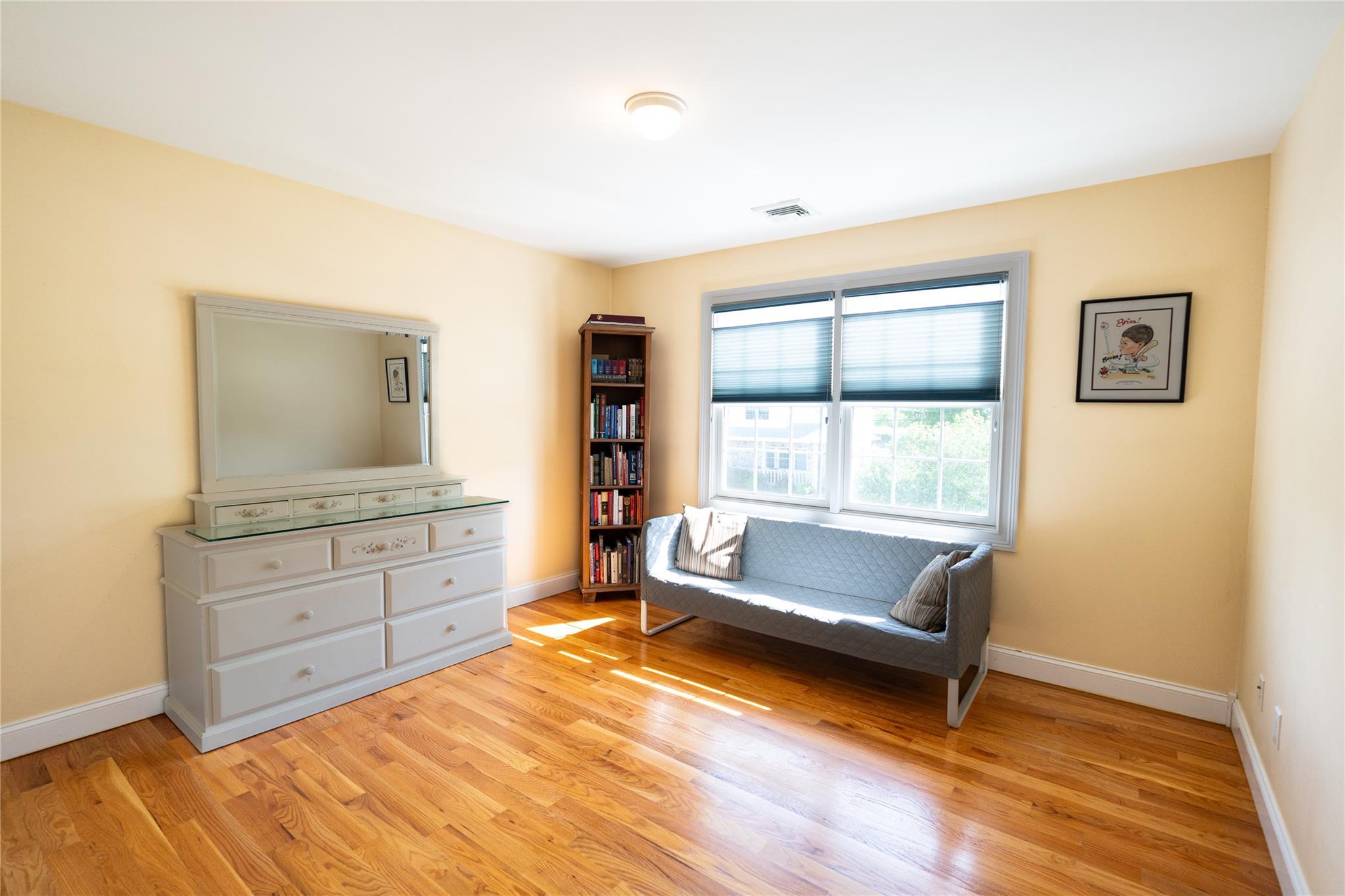 Single Family Gordon  Nassau County, NY 11803, MLS-868137-16