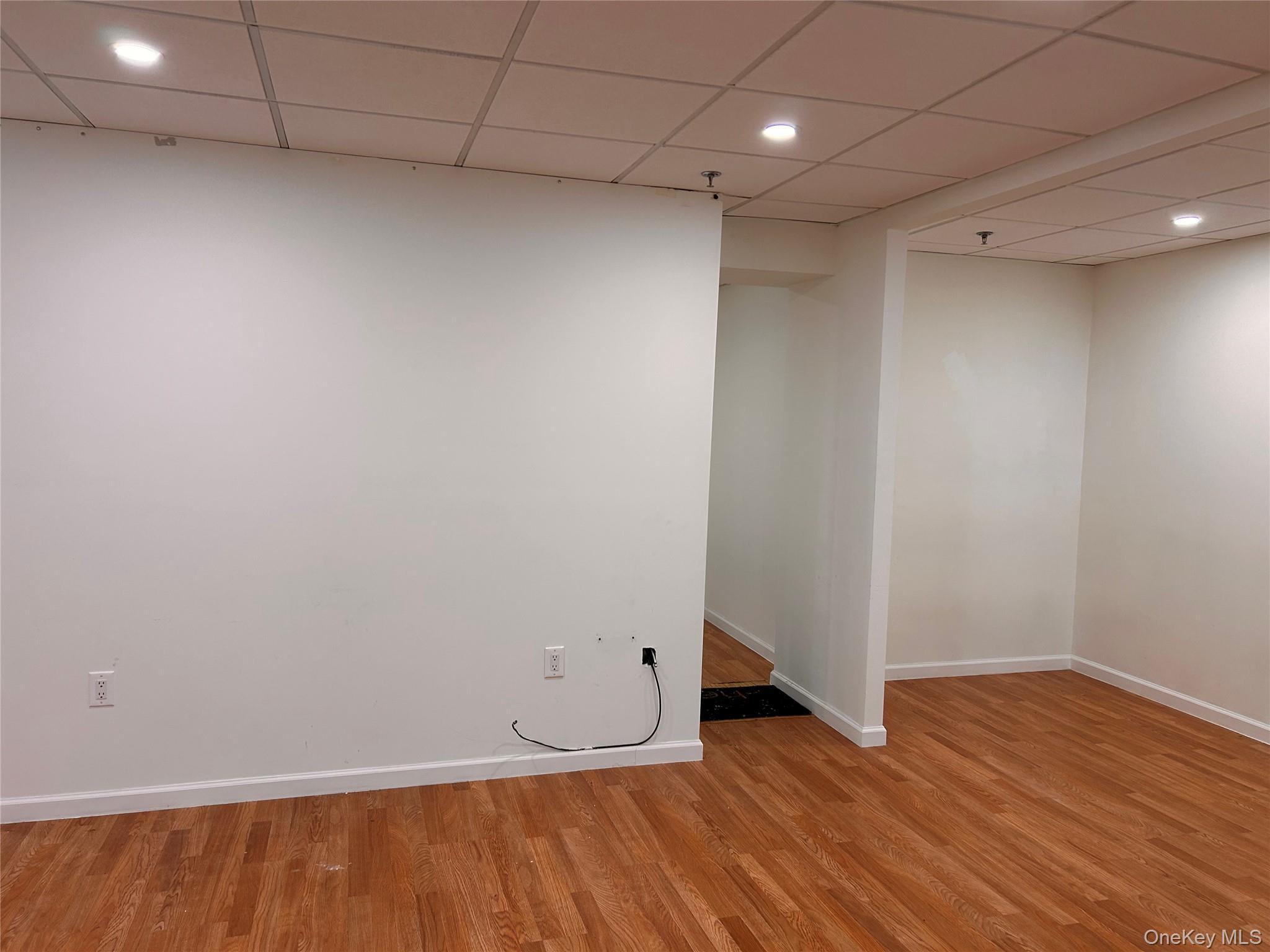 Commercial Lease 26th  Queens, NY 11354, MLS-868142-5