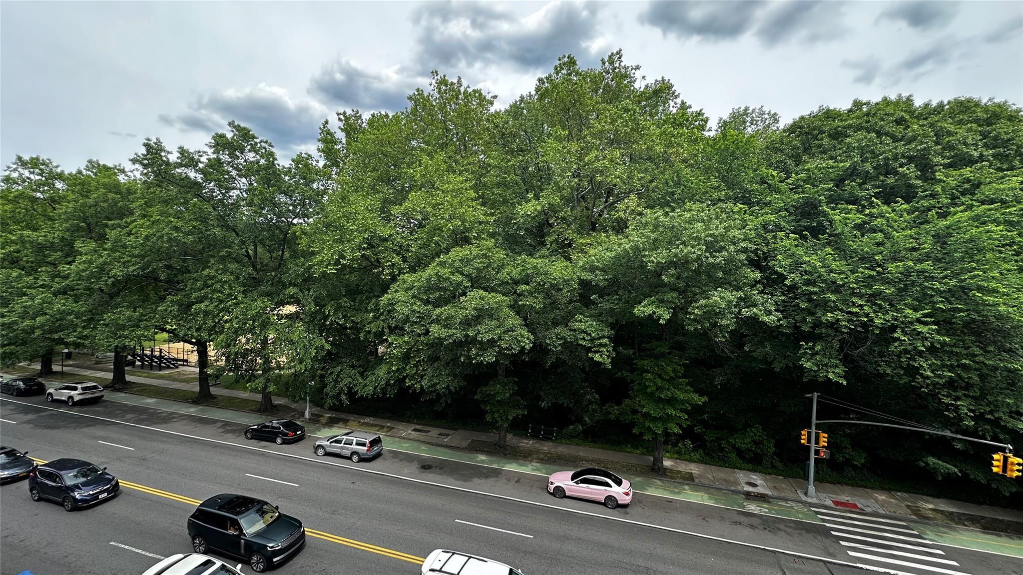 Apartment Broadway  Bronx, NY 10471, MLS-868151-15