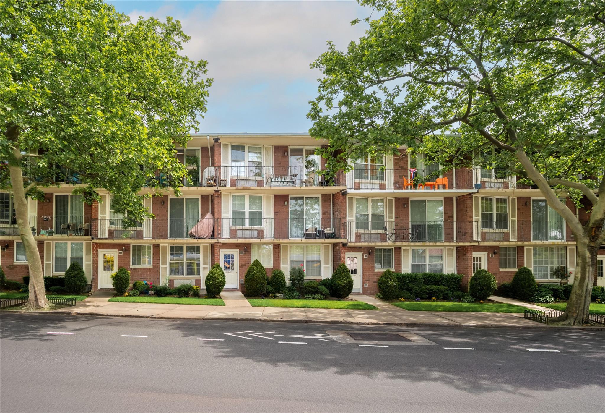 Coop Shore  Brooklyn, NY 11209, MLS-868157-10