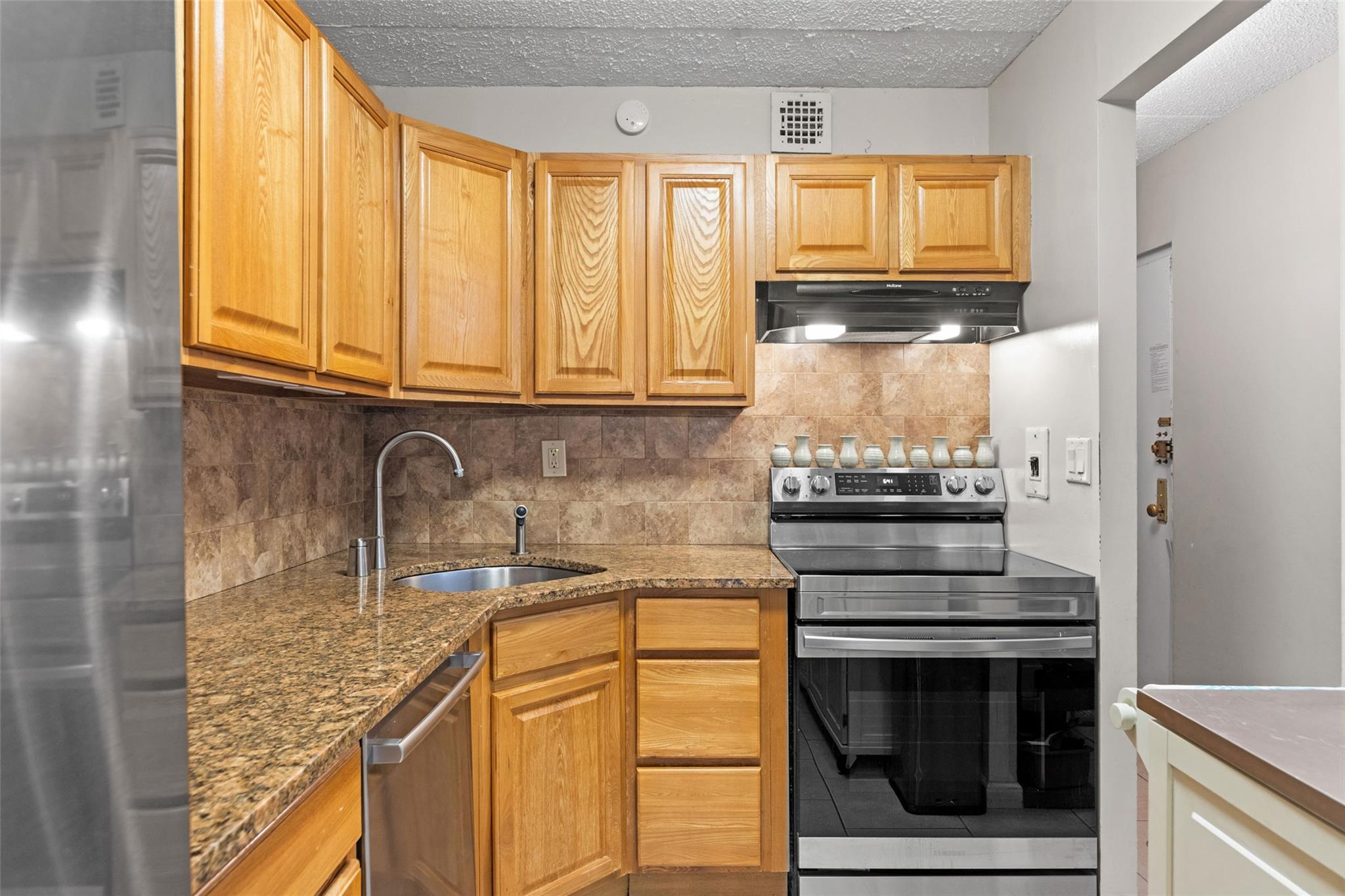 Coop Shore  Brooklyn, NY 11209, MLS-868157-4