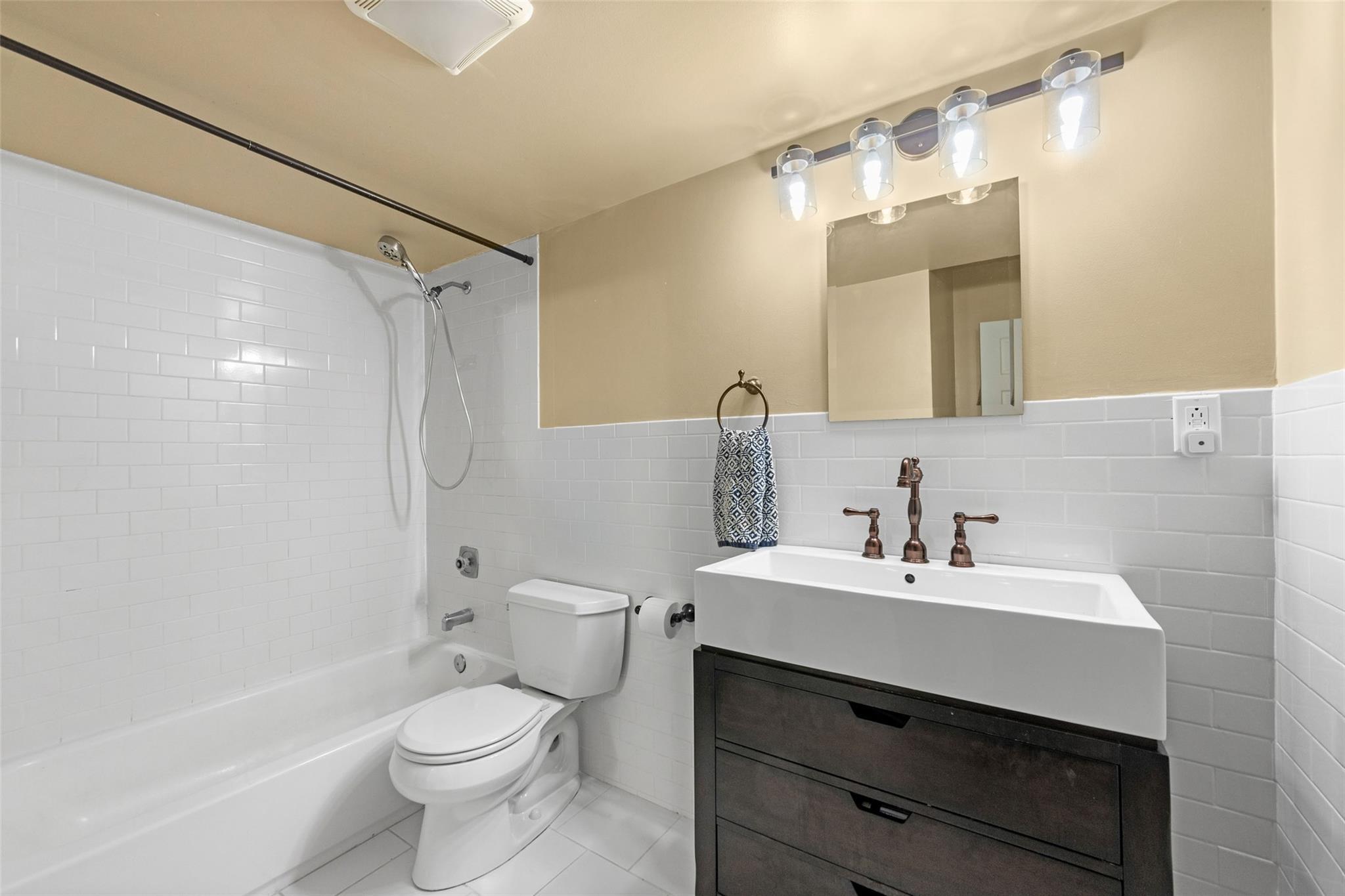 Coop Shore  Brooklyn, NY 11209, MLS-868157-8