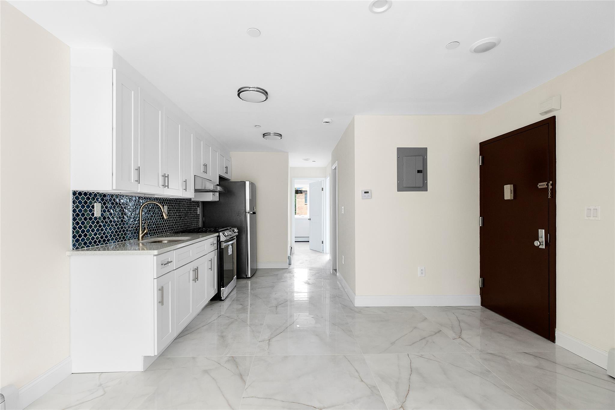 Single Family 49  Queens, NY 11368, MLS-868161-9