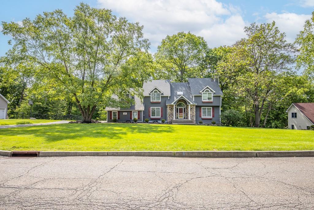 Single Family Hawk Nest  Rockland County, NY 10986, MLS-868173-21
