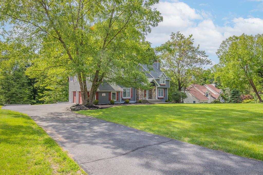 Single Family Hawk Nest  Rockland County, NY 10986, MLS-868173-23