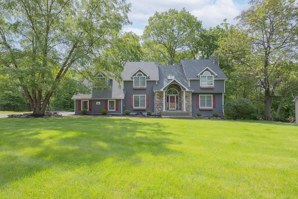 Single Family Hawk Nest  Rockland County, NY 10986, MLS-868173-24