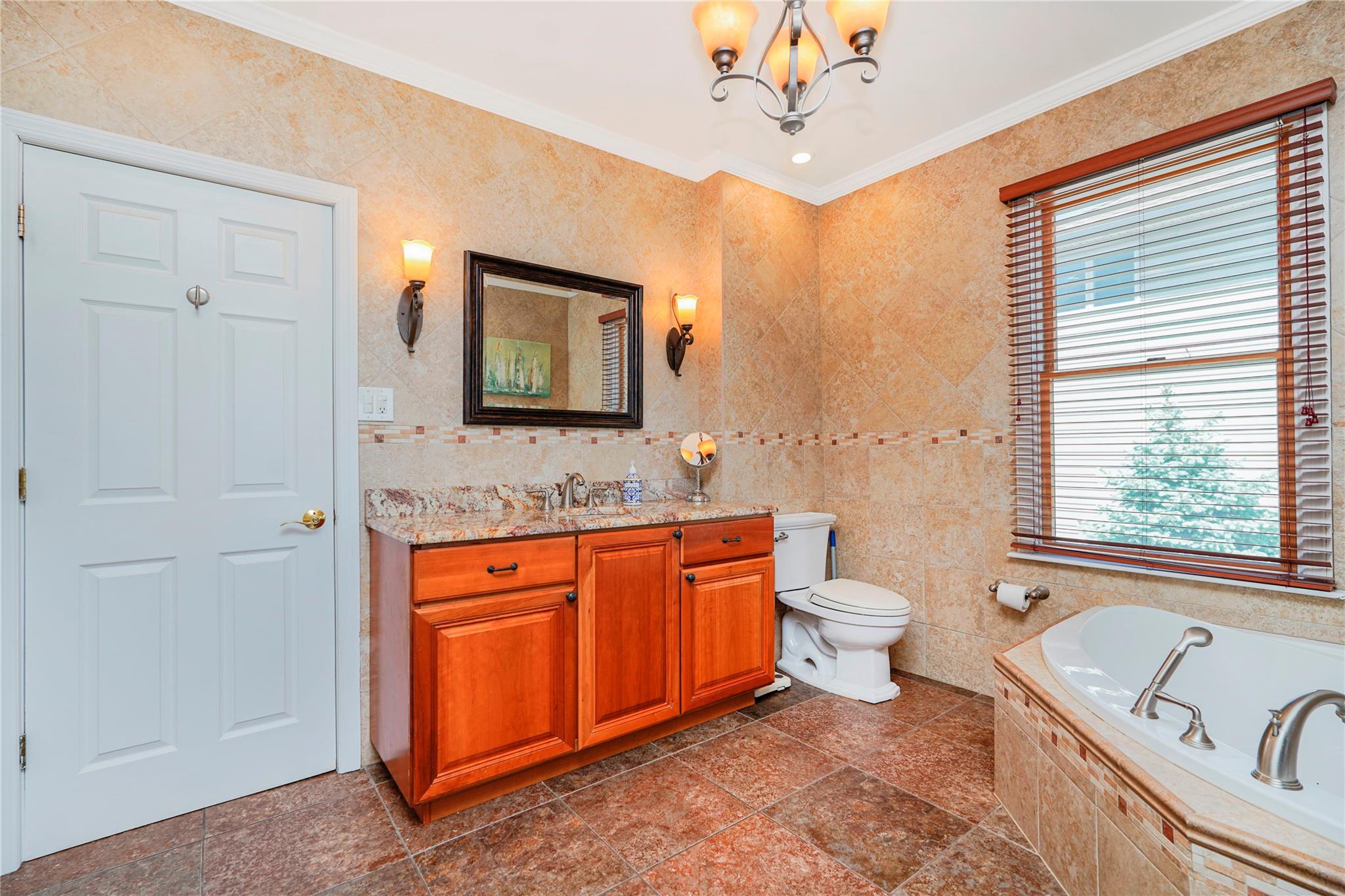 Single Family Summit  Staten Island, NY 10306, MLS-868179-23