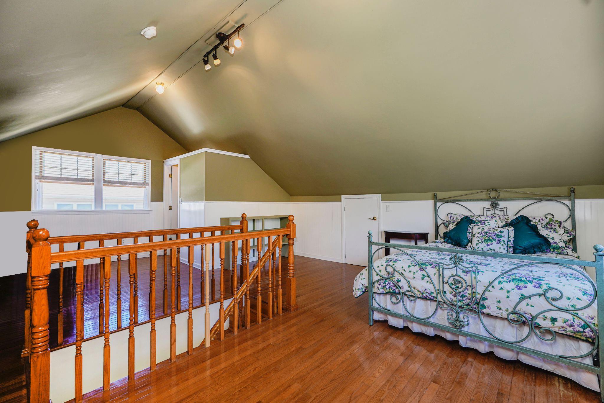 Single Family Summit  Staten Island, NY 10306, MLS-868179-24