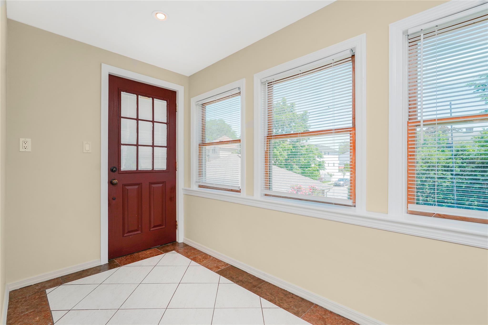 Single Family Summit  Staten Island, NY 10306, MLS-868179-28