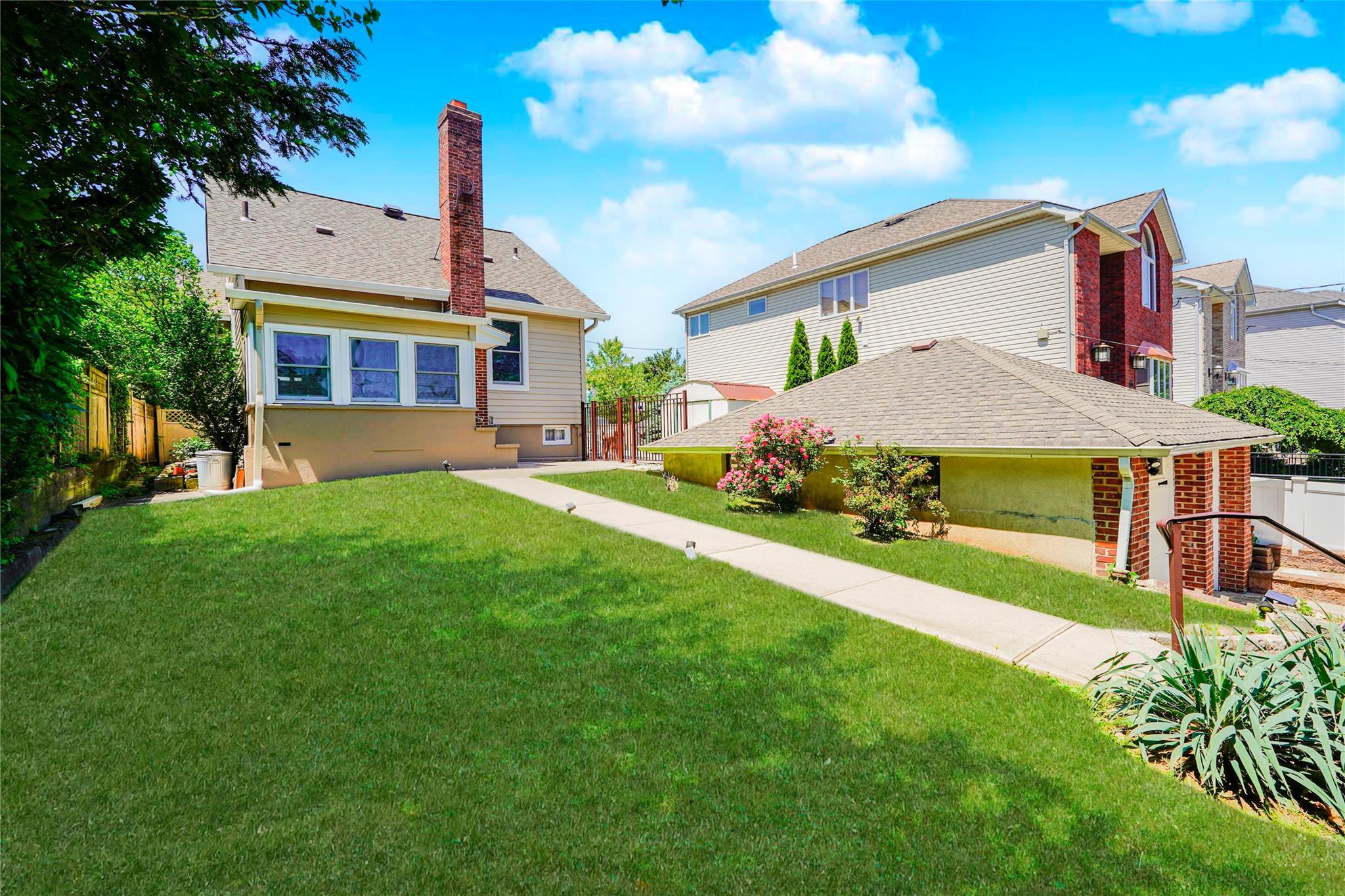 Single Family Summit  Staten Island, NY 10306, MLS-868179-40