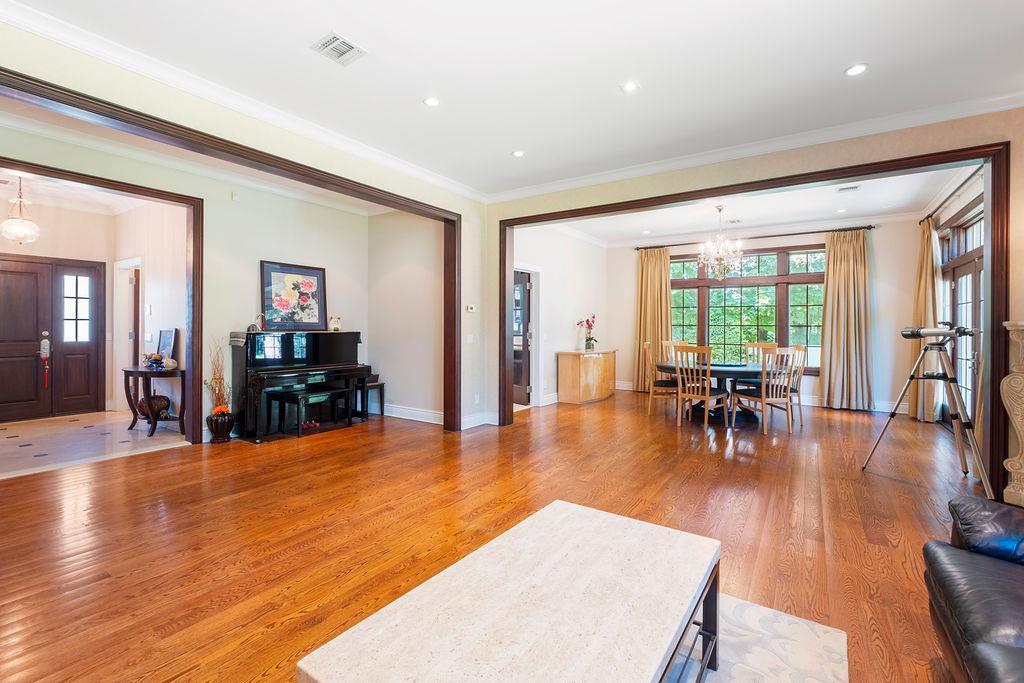 Single Family Tanners  Nassau County, NY 11020, MLS-868181-11