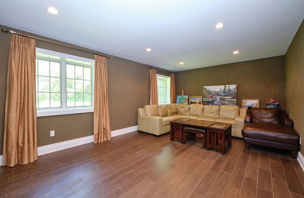 Single Family Tanners  Nassau County, NY 11020, MLS-868181-34