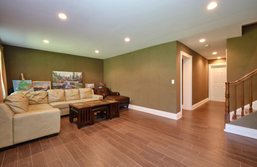 Single Family Tanners  Nassau County, NY 11020, MLS-868181-35