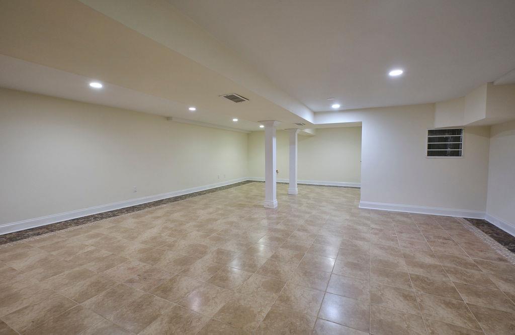 Single Family Tanners  Nassau County, NY 11020, MLS-868181-36
