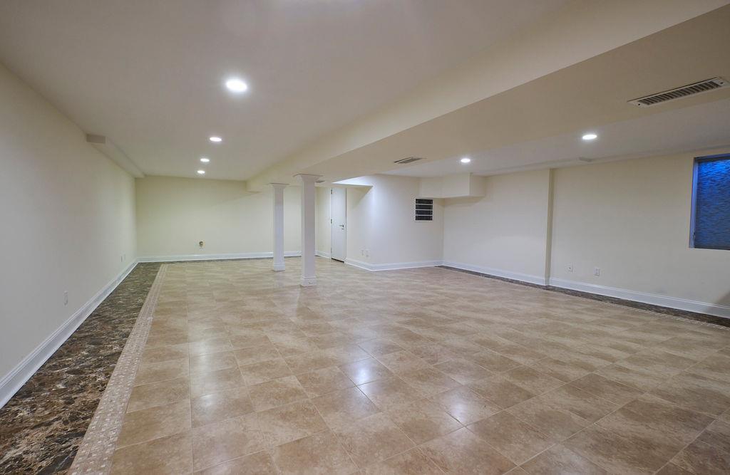 Single Family Tanners  Nassau County, NY 11020, MLS-868181-37