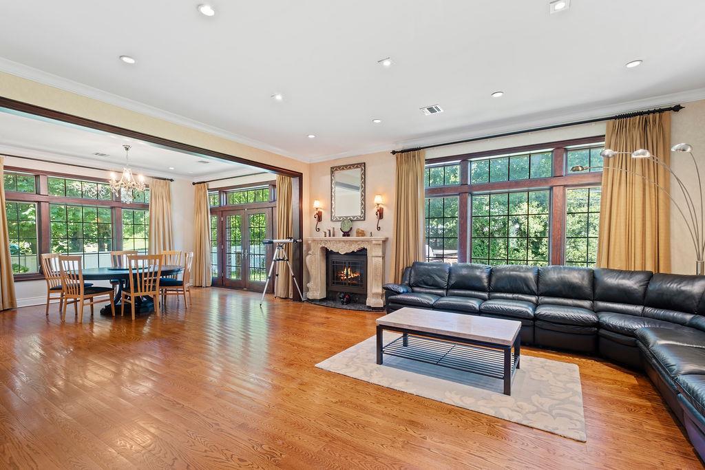 Single Family Tanners  Nassau County, NY 11020, MLS-868181-9