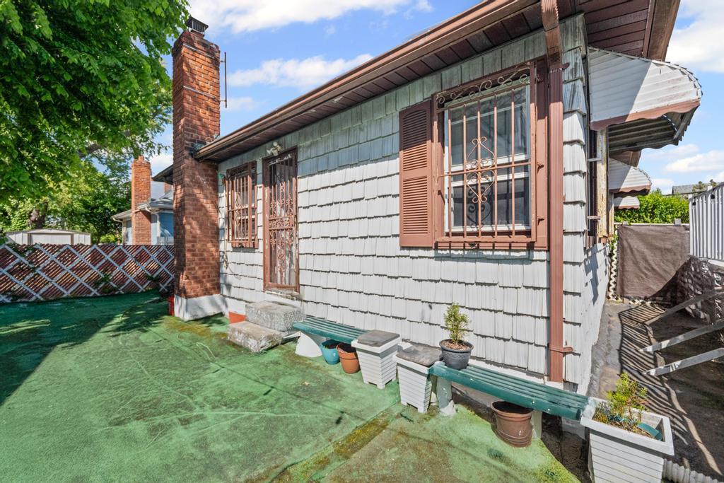 Single Family Farmers  Queens, NY 11412, MLS-868230-6