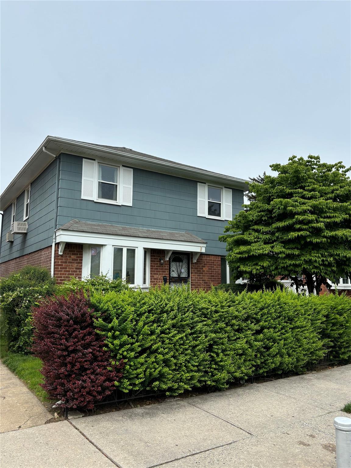 Single Family 257  Queens, NY 11004, MLS-868237-2