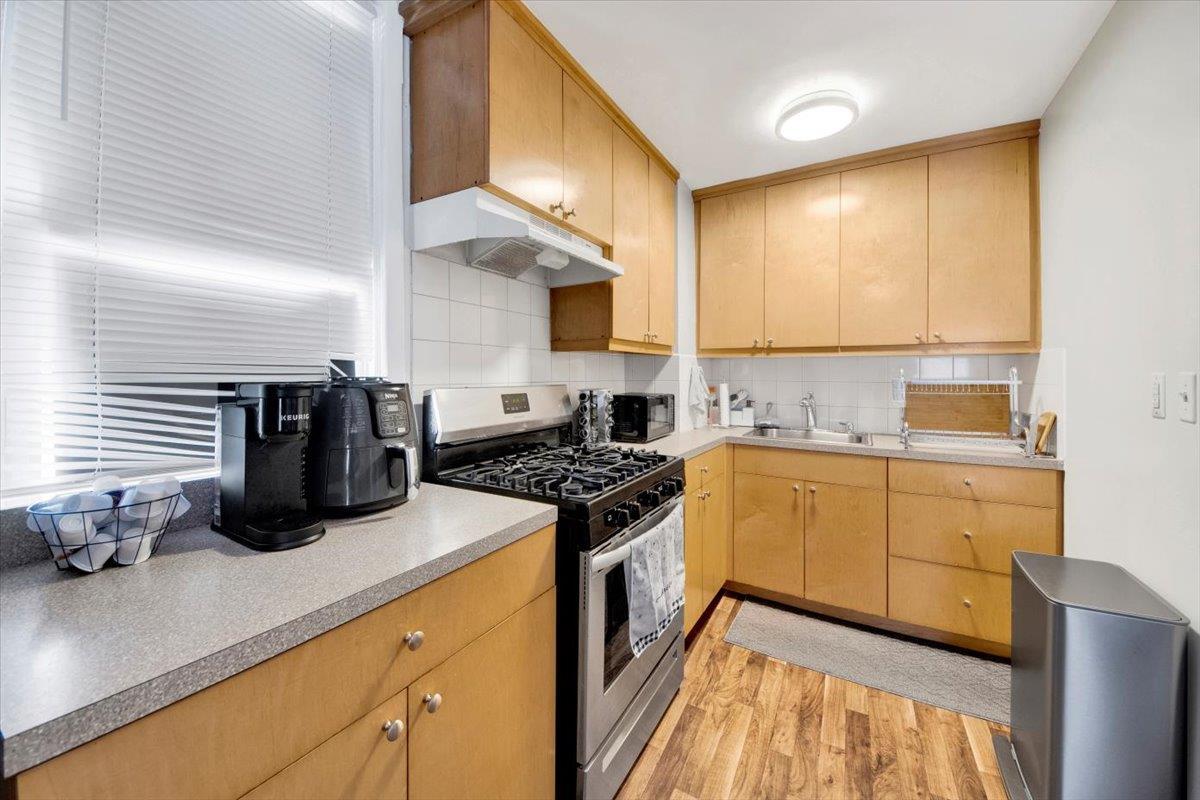 Single Family Hyatt  Westchester County, NY 10704, MLS-868241-22