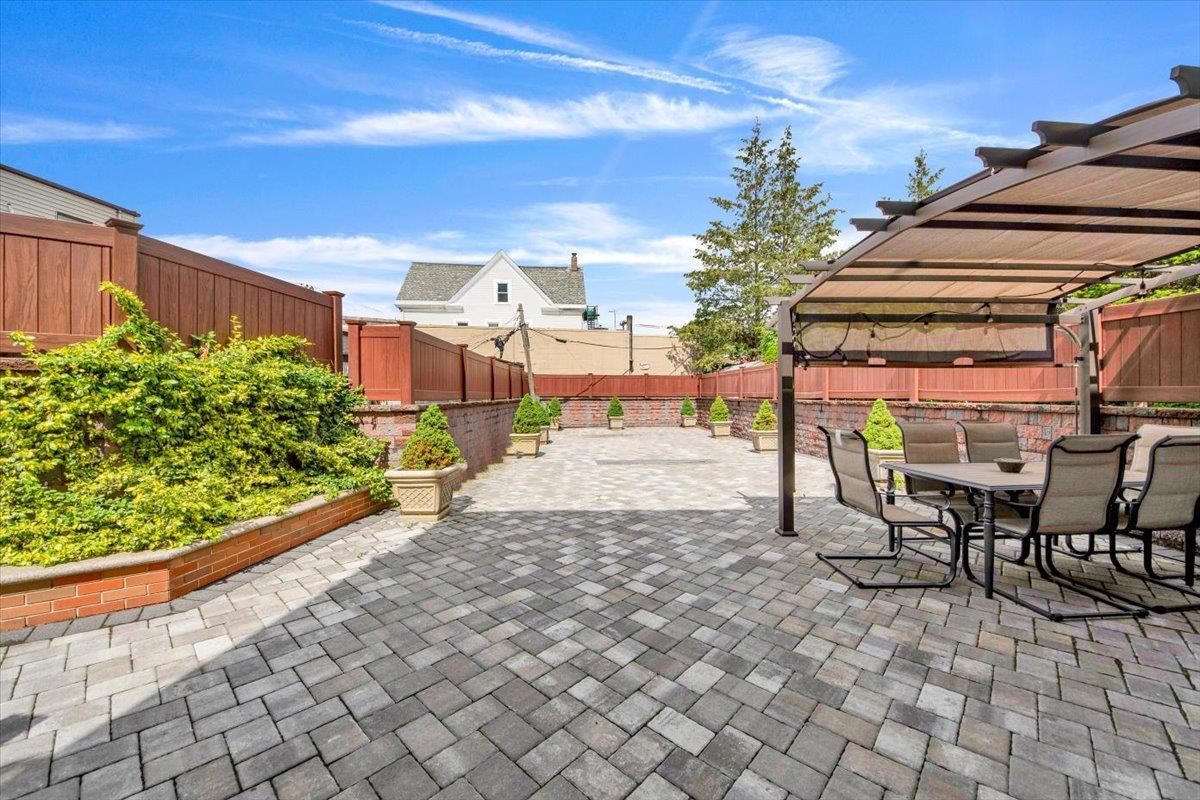 Single Family Hyatt  Westchester County, NY 10704, MLS-868241-3