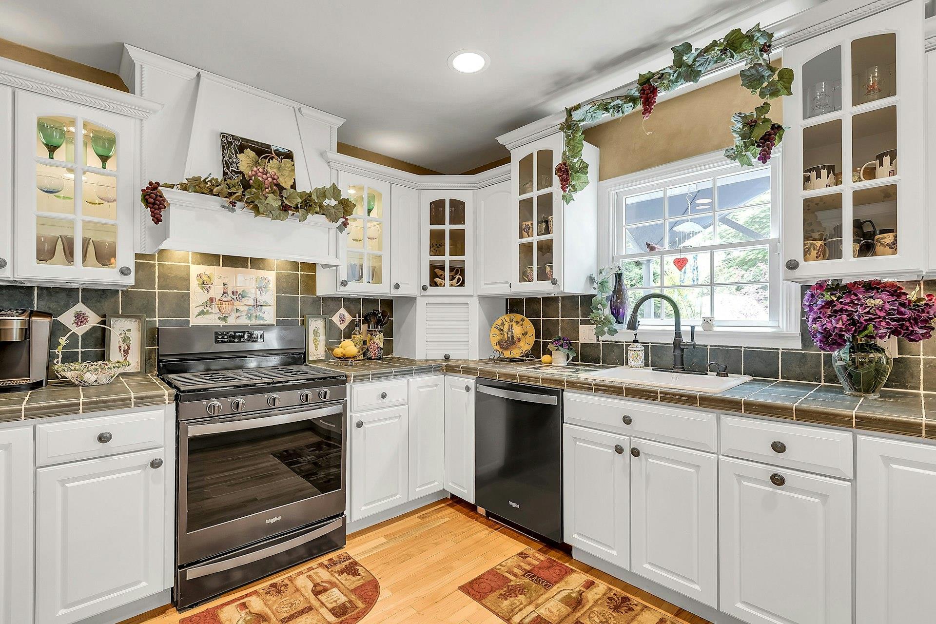 Single Family Timberpoint  Suffolk County, NY 11730, MLS-868254-15