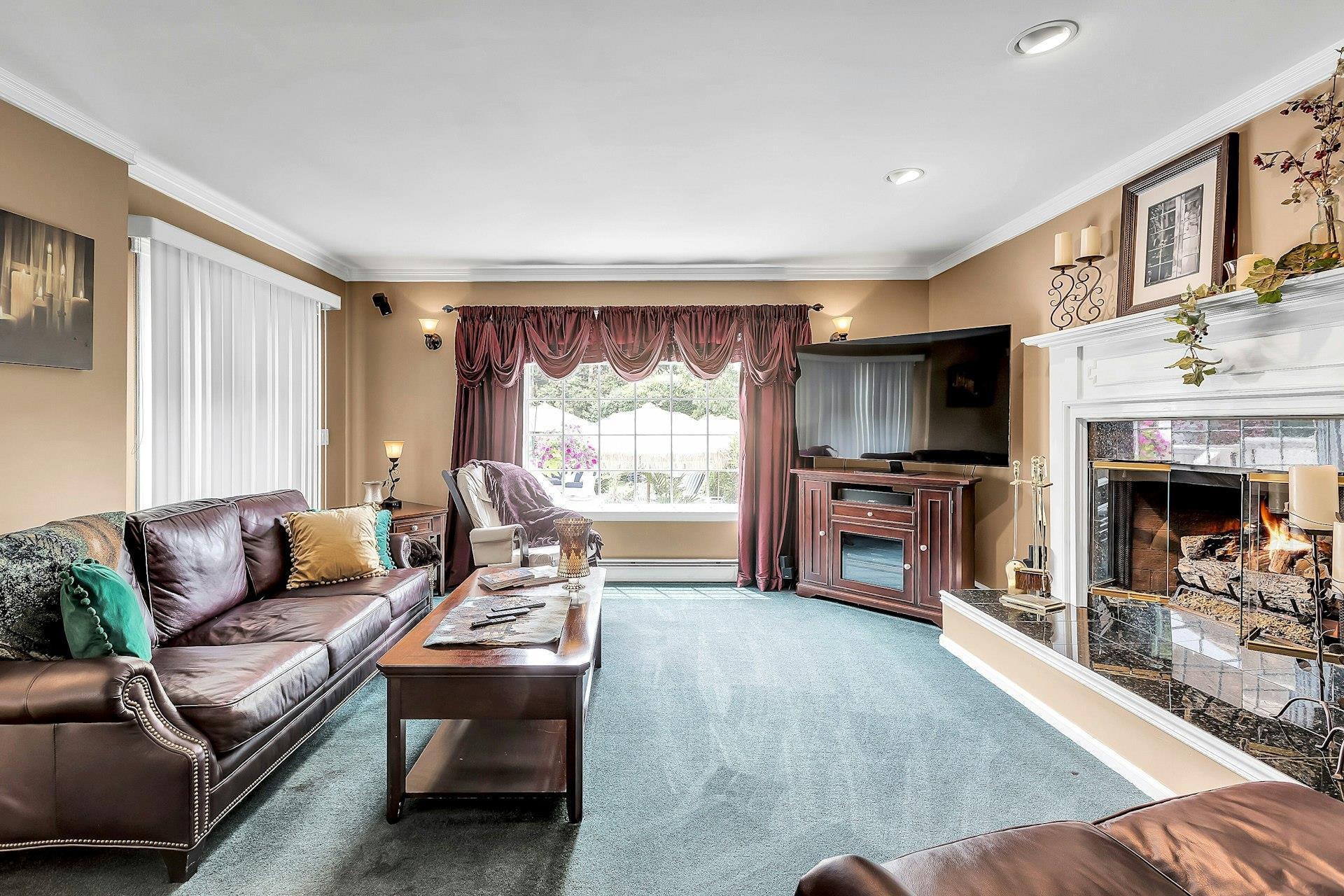Single Family Timberpoint  Suffolk County, NY 11730, MLS-868254-24