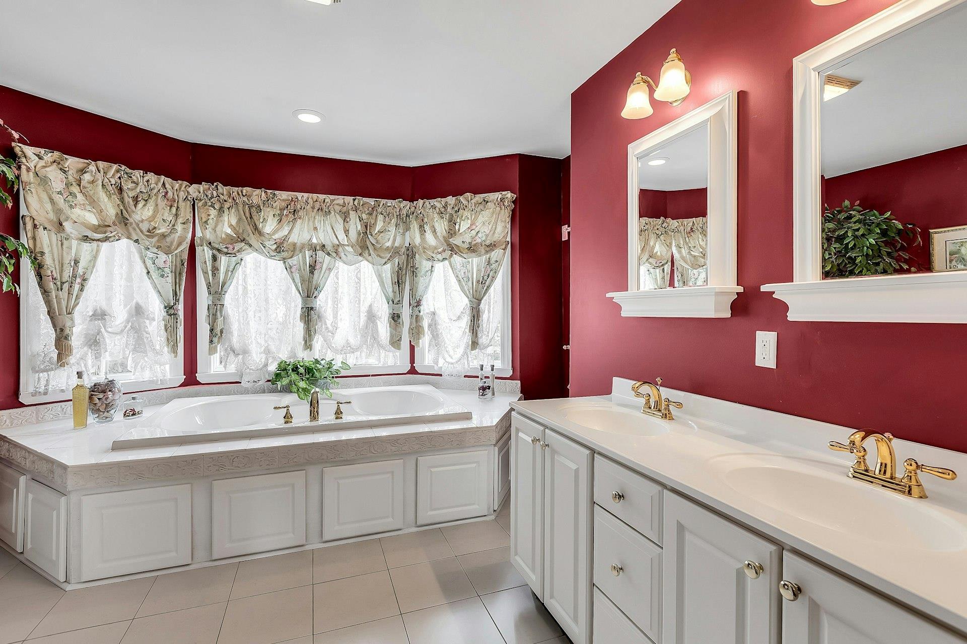 Single Family Timberpoint  Suffolk County, NY 11730, MLS-868254-28