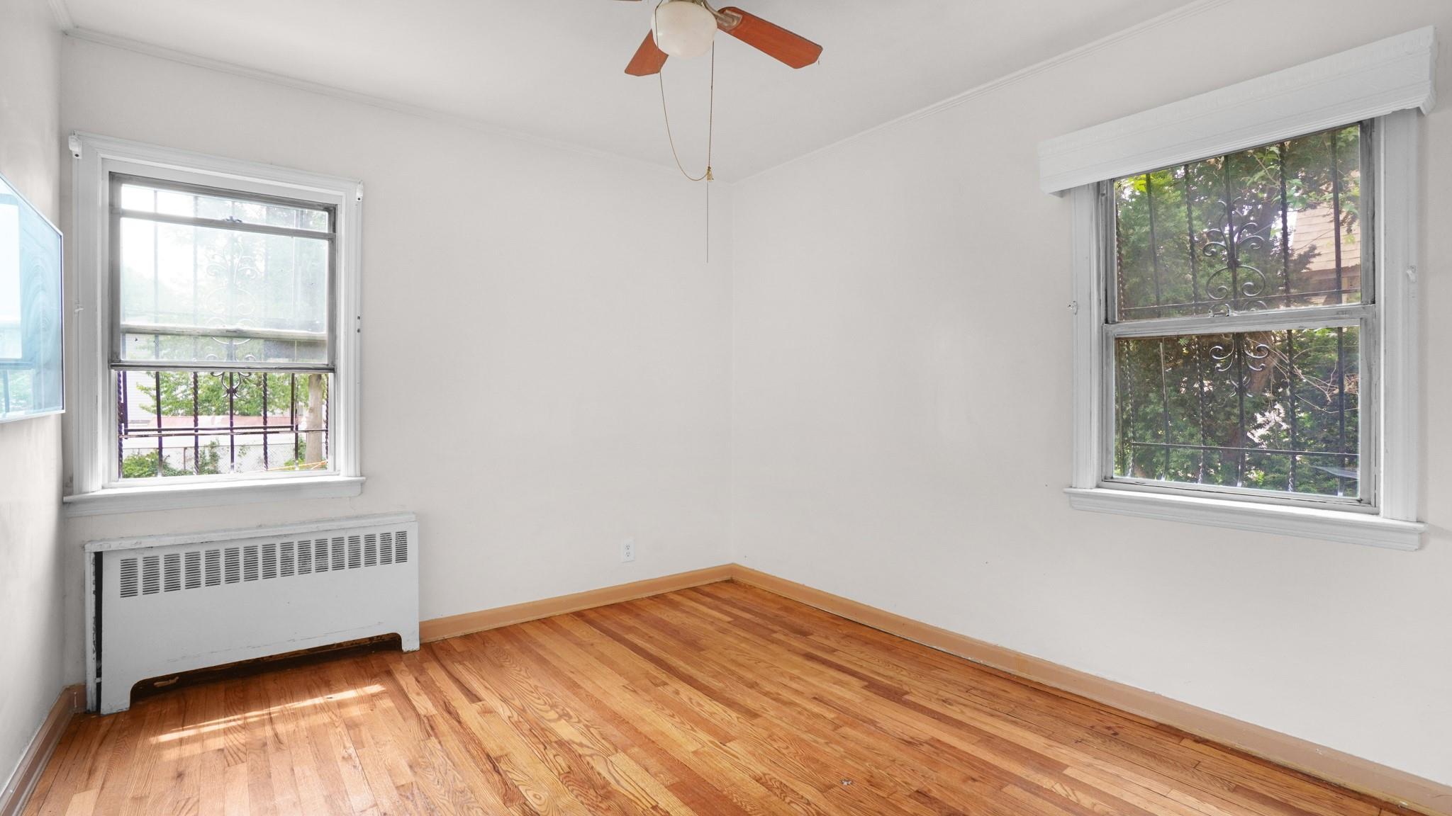 Single Family 196th  Queens, NY 11423, MLS-868259-10