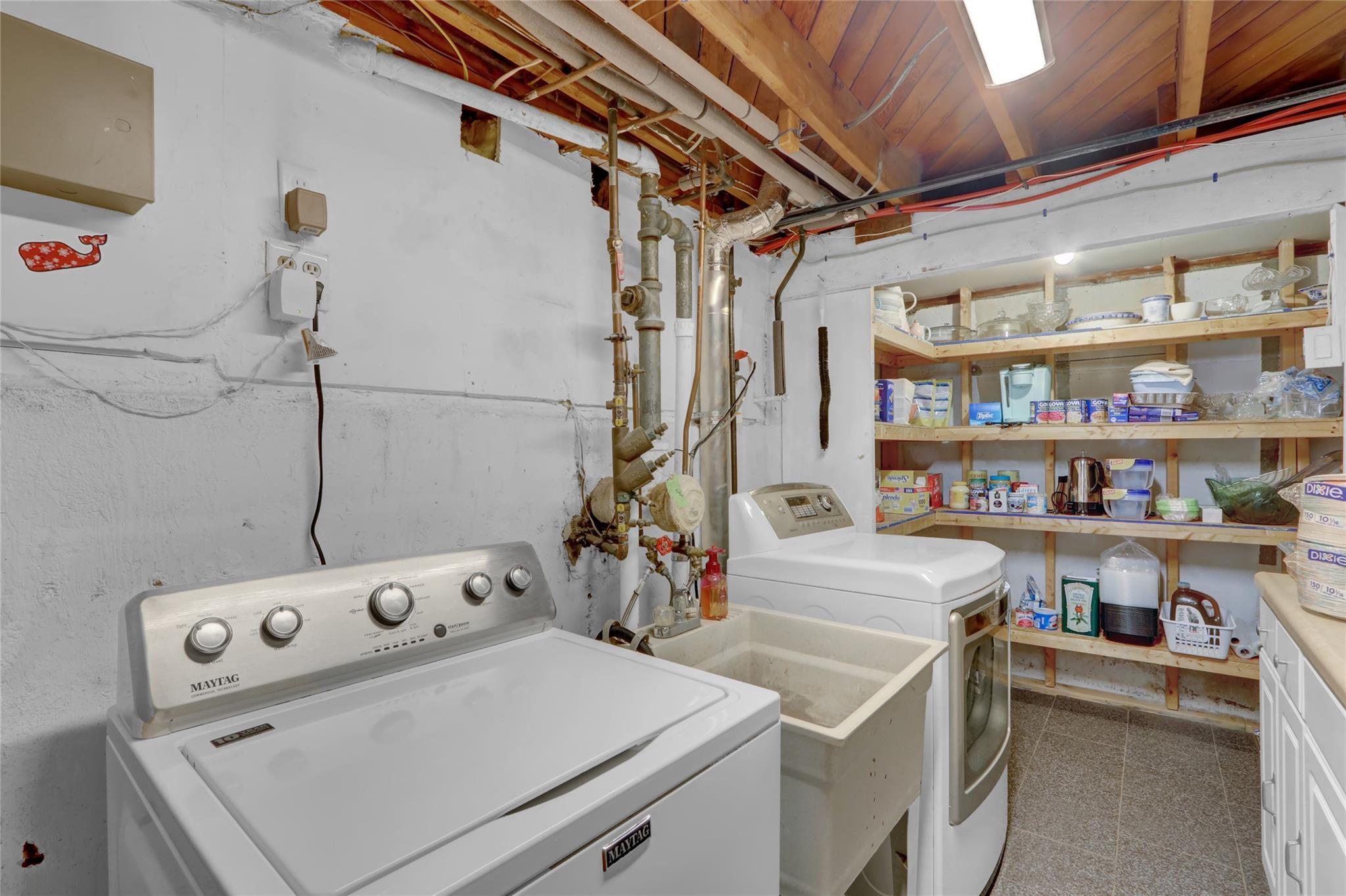Single Family Waterbury  Nassau County, NY 11793, MLS-868286-31