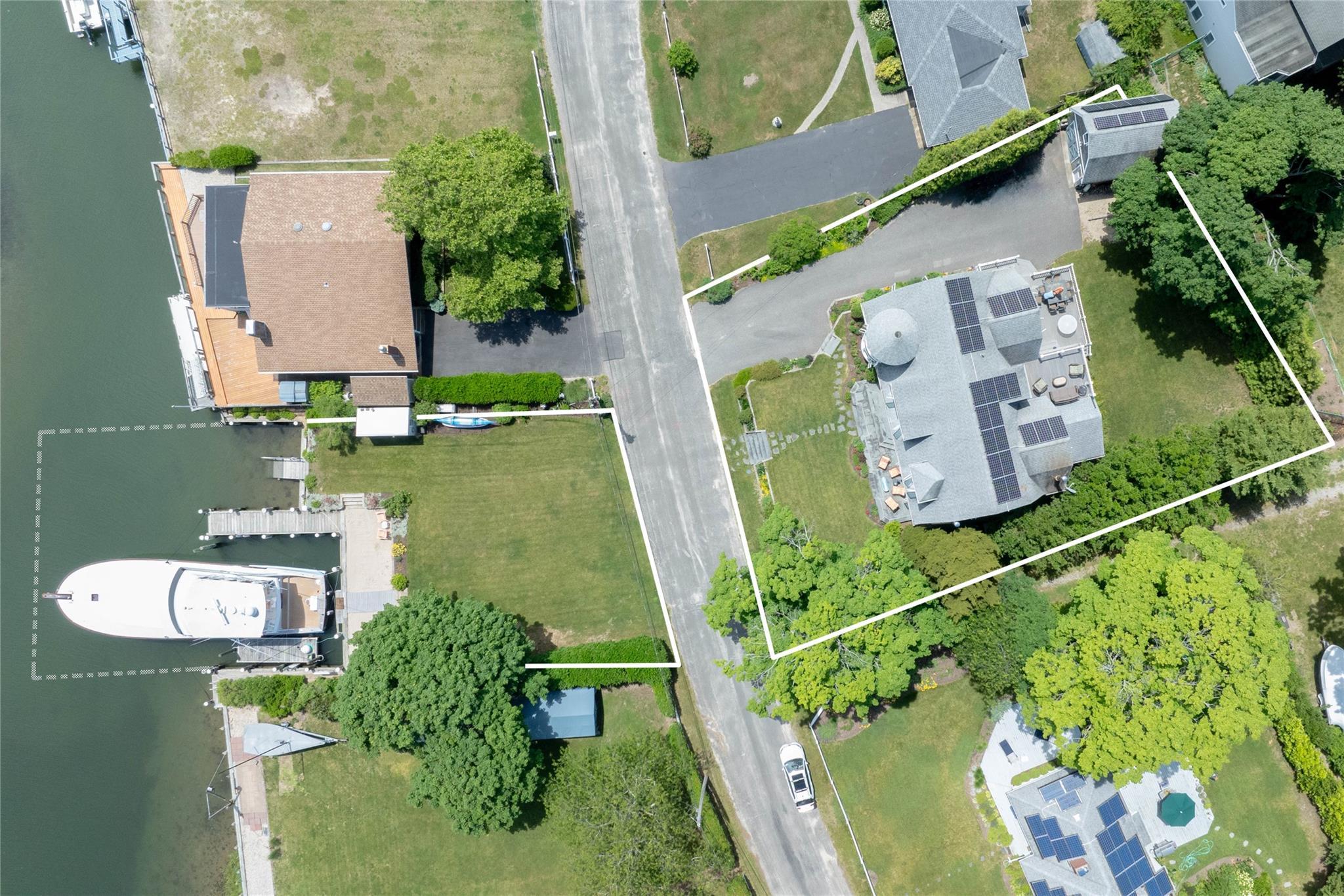 Single Family Minnehaha  Suffolk County, NY 11971, MLS-868314-2