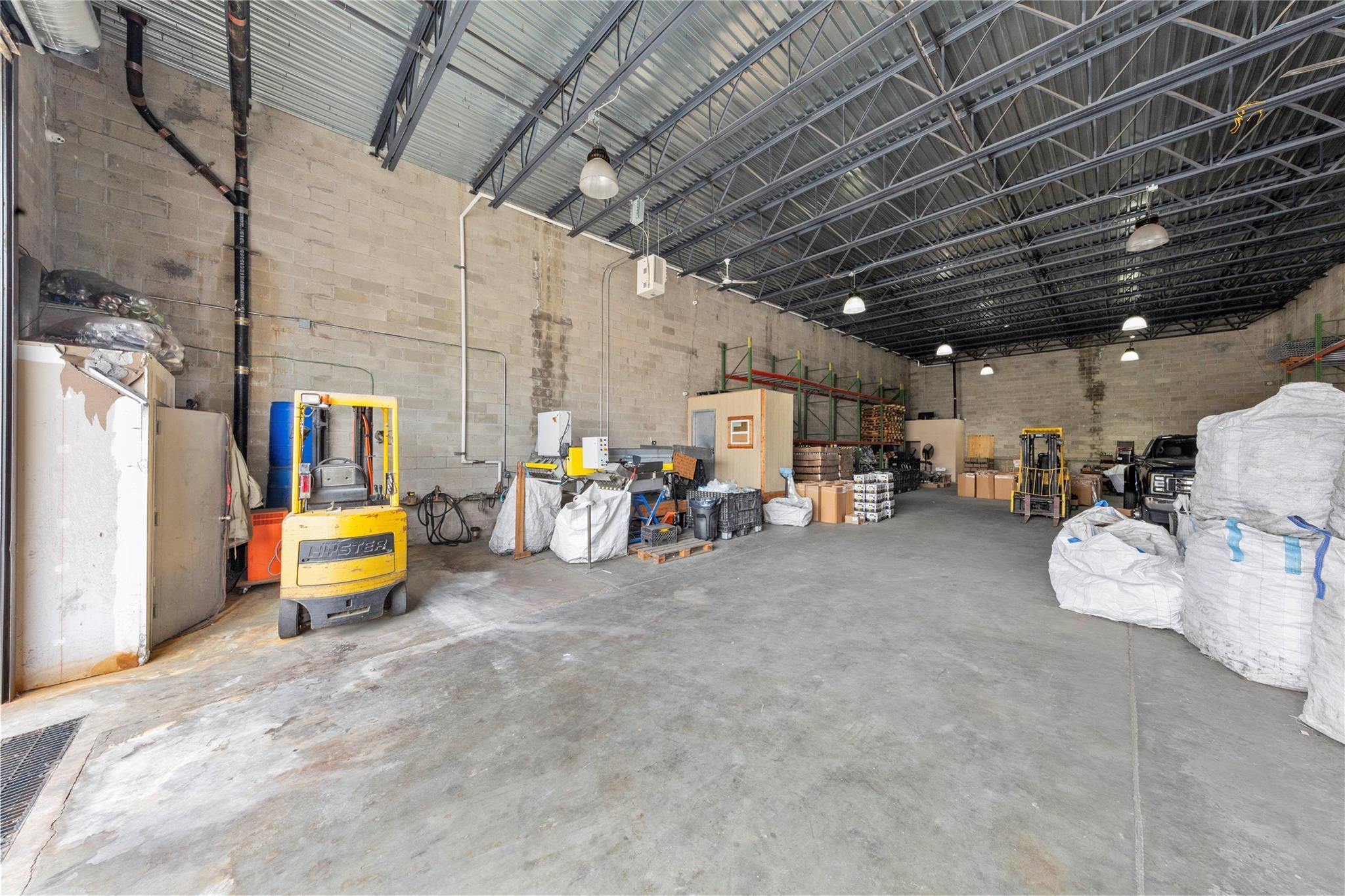 Commercial Lease De Lavall  Bronx, NY 10475, MLS-868337-3