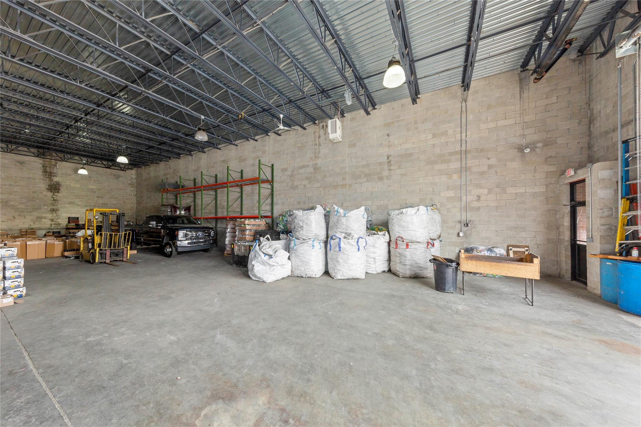 Commercial Lease De Lavall  Bronx, NY 10475, MLS-868337-4