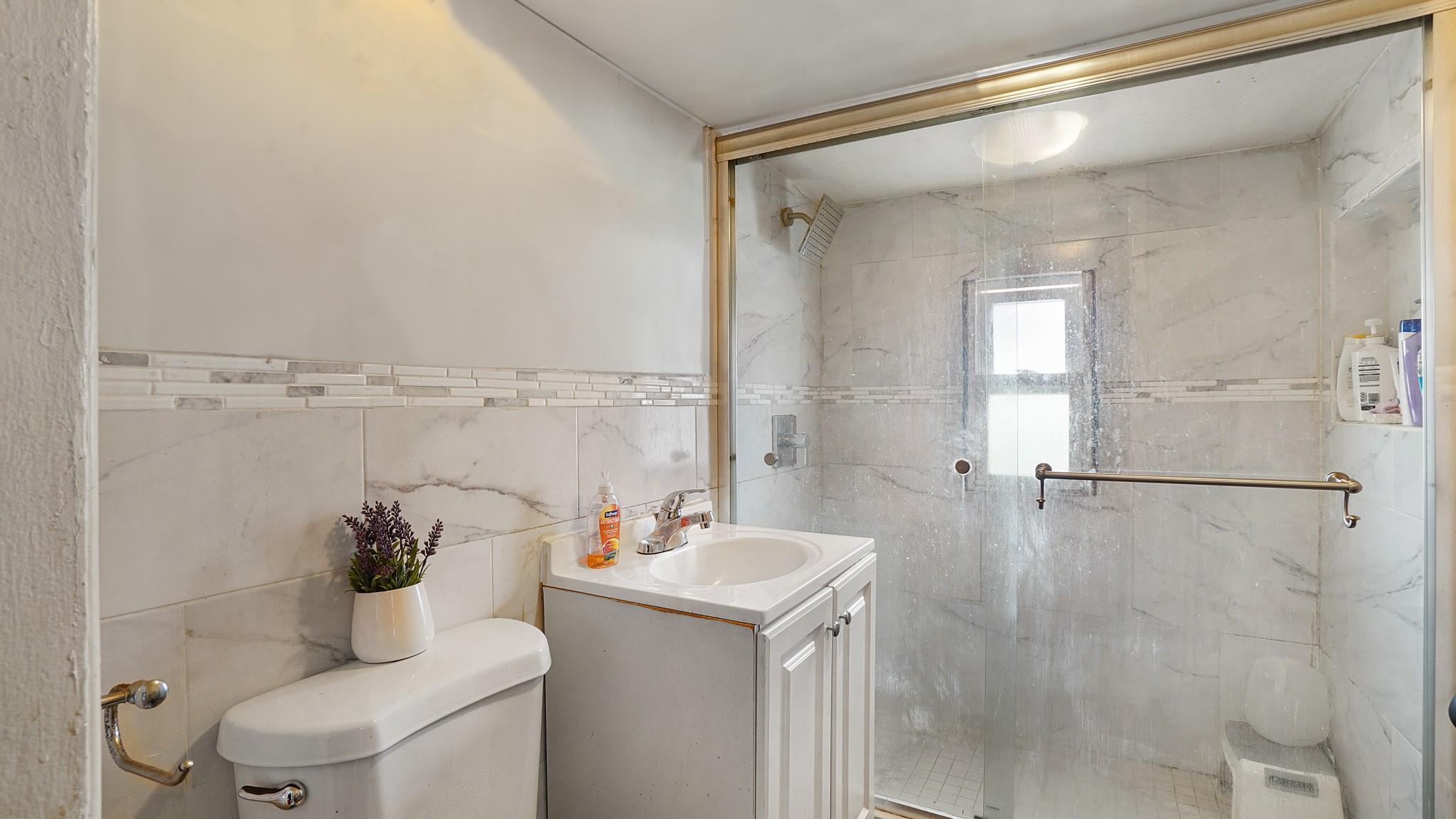 Single Family 107th Avenue  Queens, NY 11433, MLS-868338-10