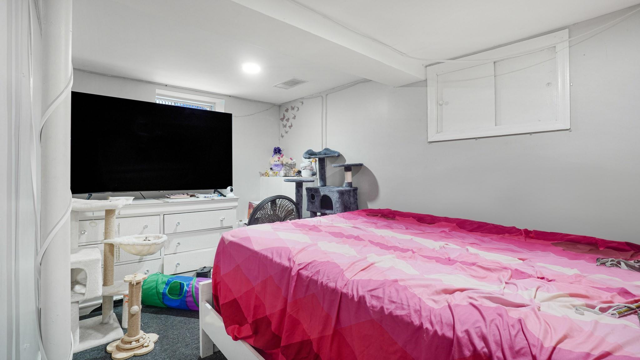 Single Family 107th Avenue  Queens, NY 11433, MLS-868338-25