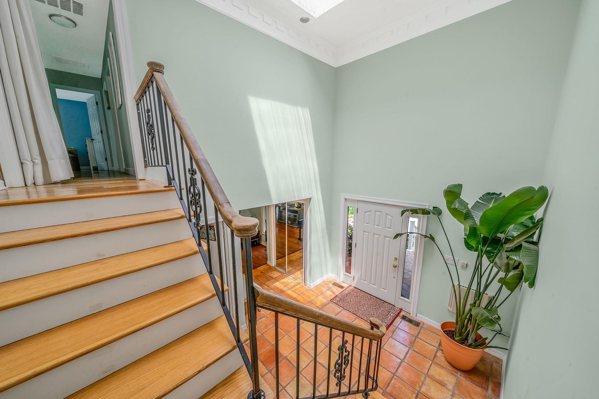 Single Family Rustic Gate  Suffolk County, NY 11746, MLS-868340-24