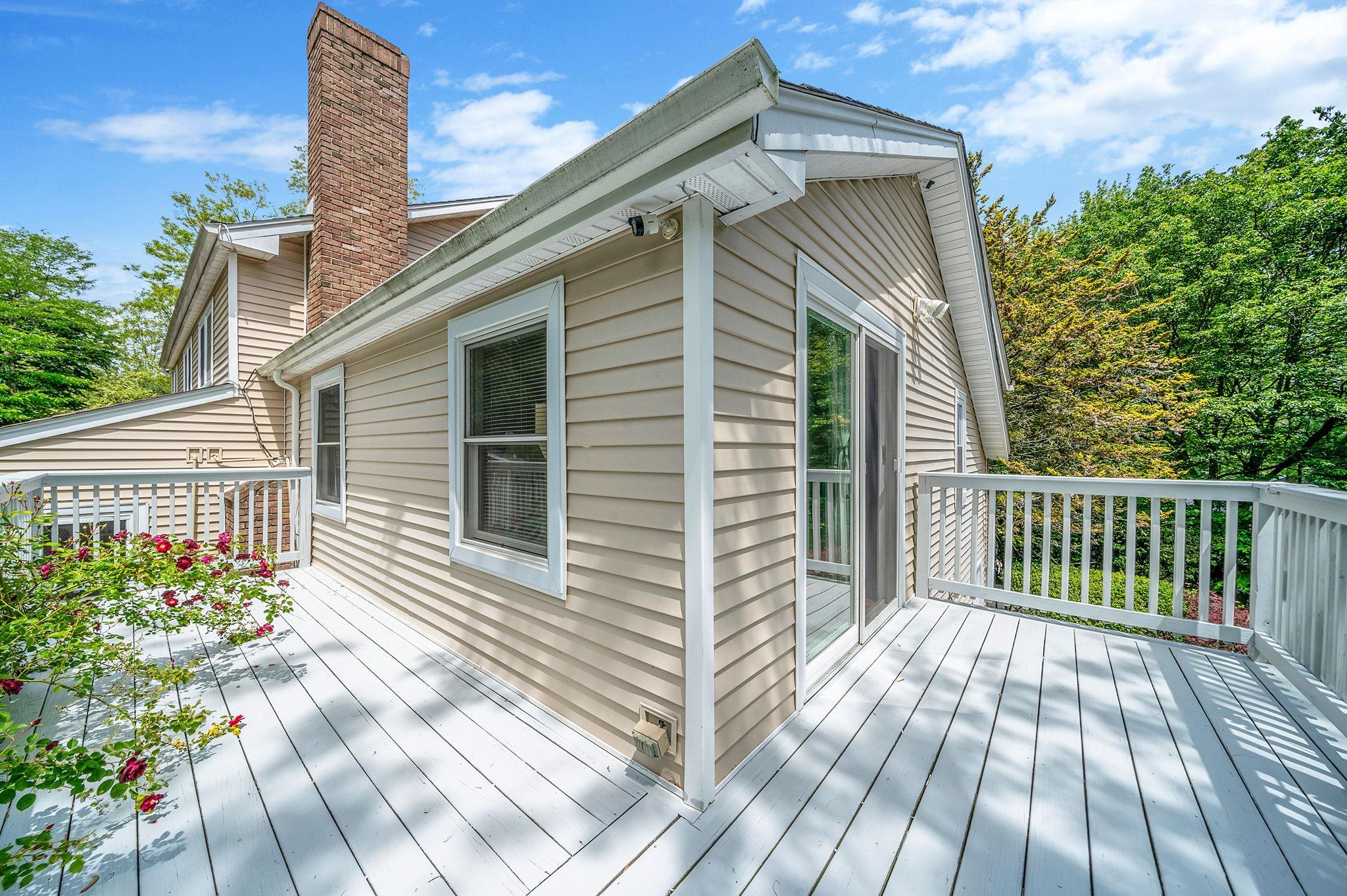 Single Family Rustic Gate  Suffolk County, NY 11746, MLS-868340-28