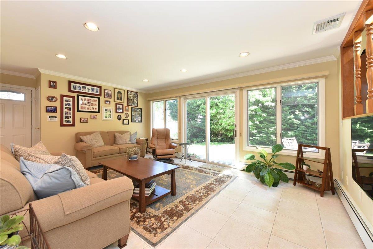 Single Family Rita  Nassau County, NY 11710, MLS-868343-14