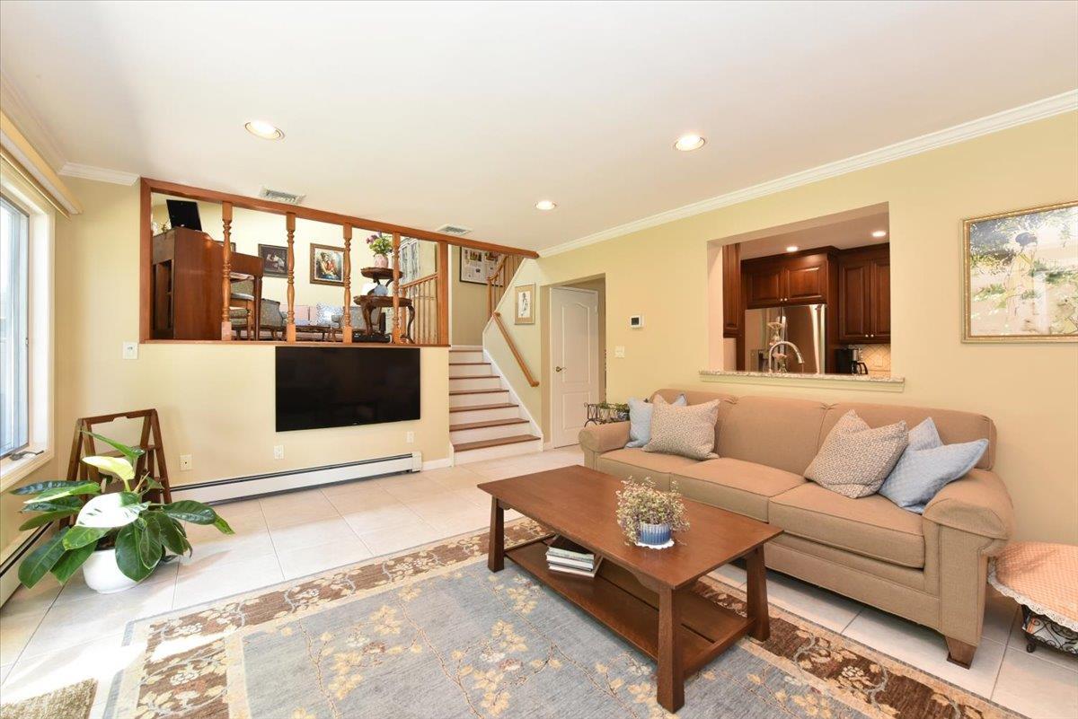 Single Family Rita  Nassau County, NY 11710, MLS-868343-15