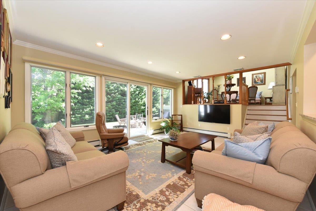 Single Family Rita  Nassau County, NY 11710, MLS-868343-16