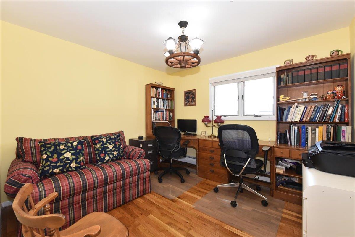 Single Family Rita  Nassau County, NY 11710, MLS-868343-25