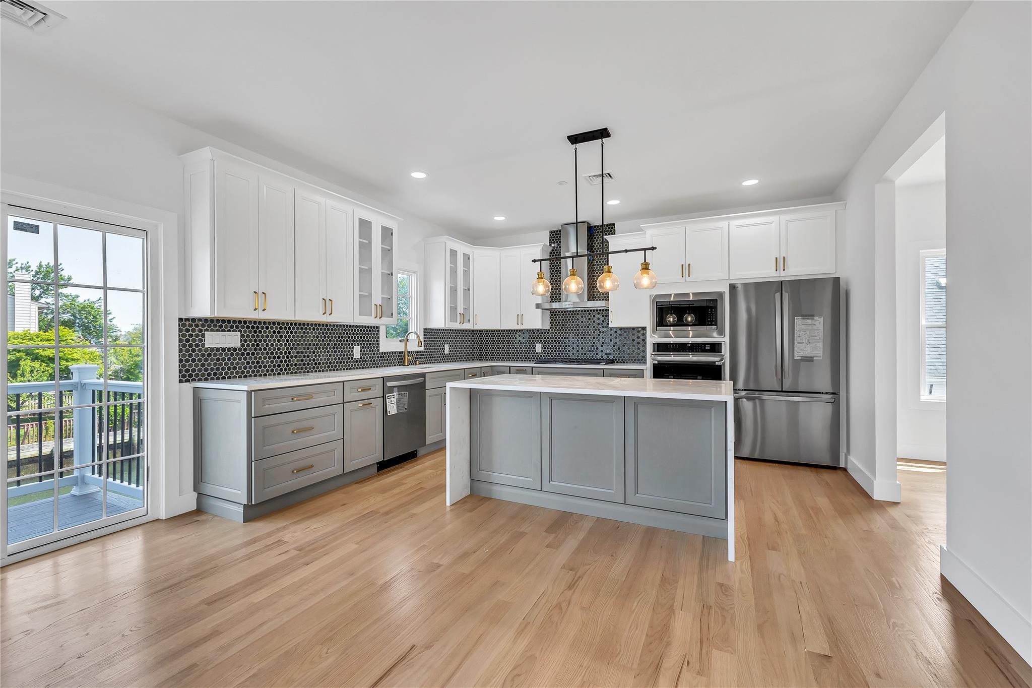 Single Family Bay  Nassau County, NY 11710, MLS-868346-14