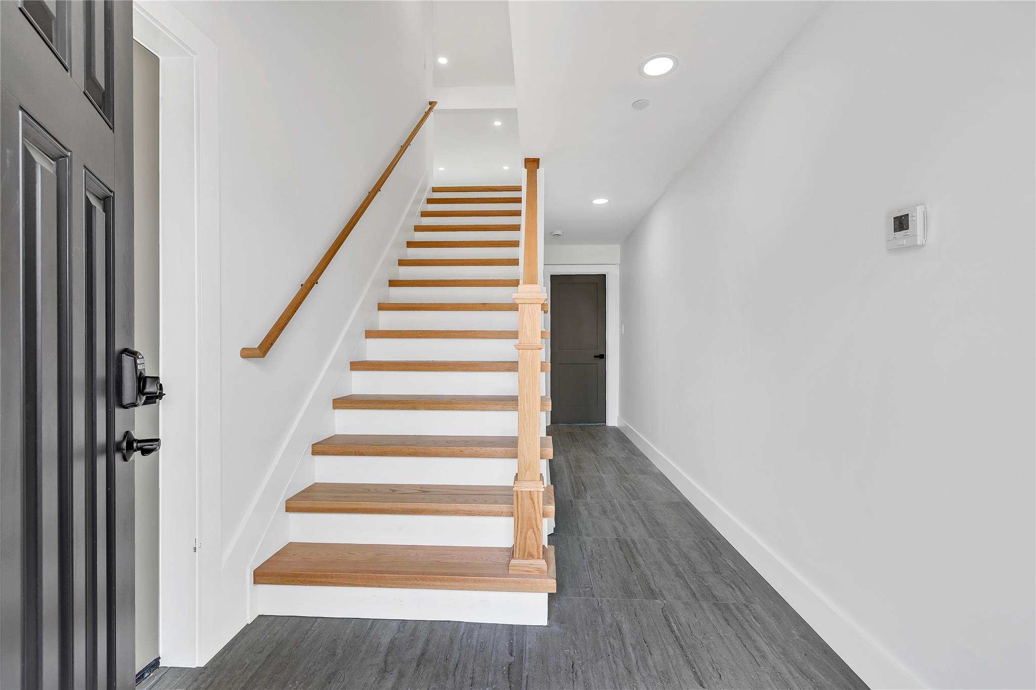 Single Family Bay  Nassau County, NY 11710, MLS-868346-2