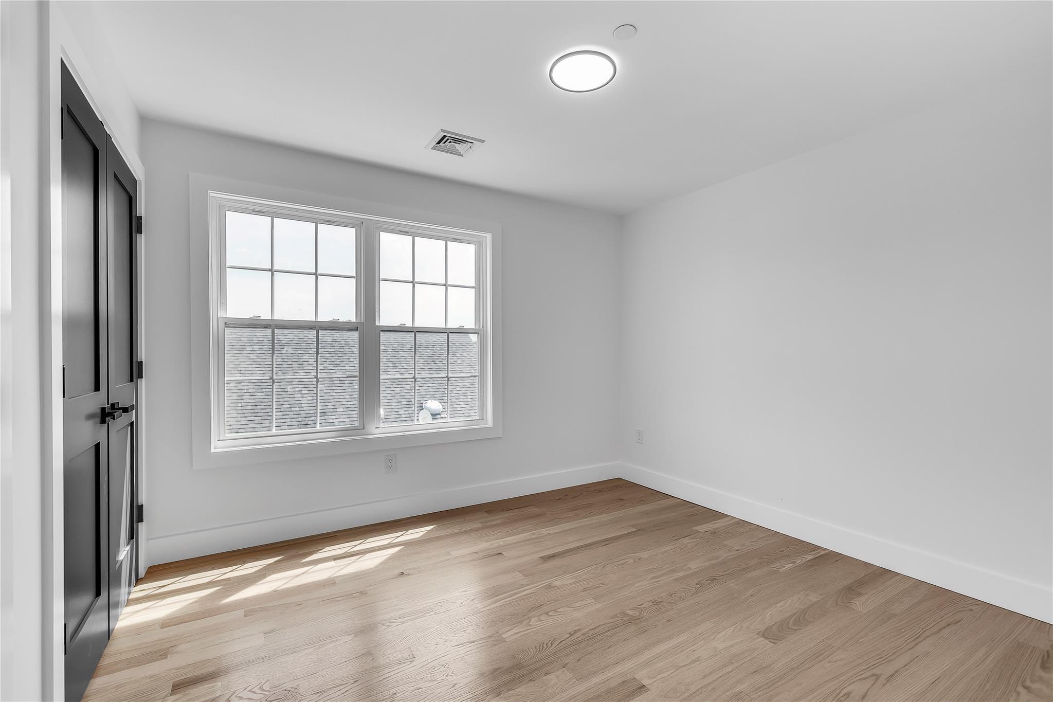 Single Family Bay  Nassau County, NY 11710, MLS-868346-26